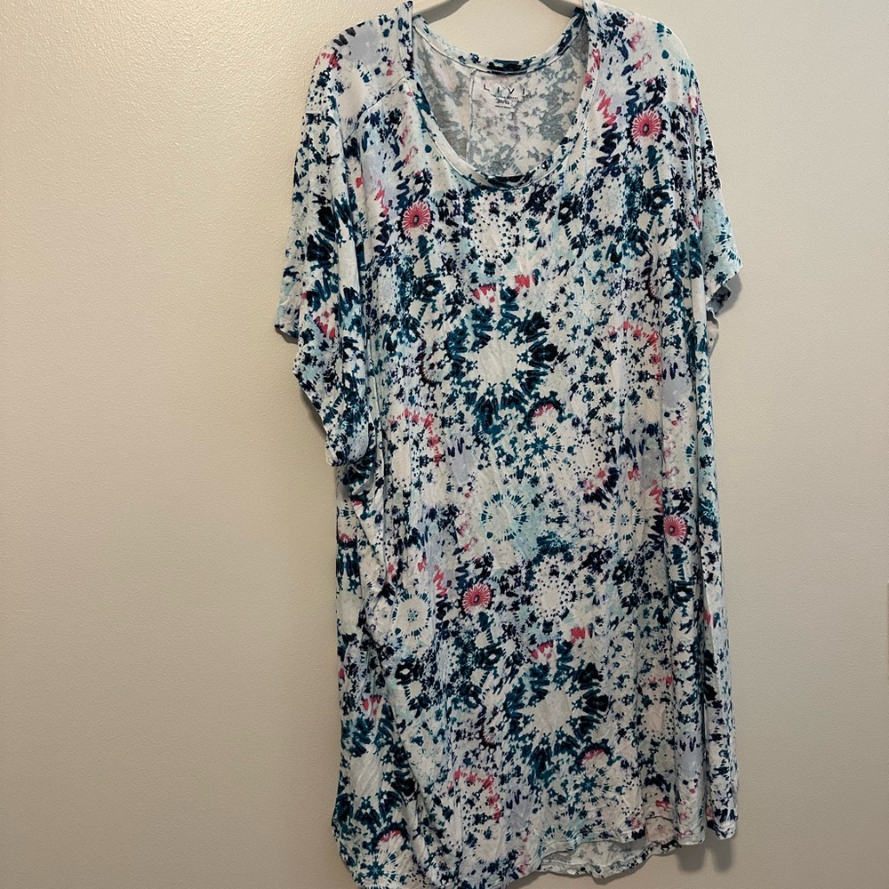 Lane Bryant Livi Blue Pink White Top Size 30/32